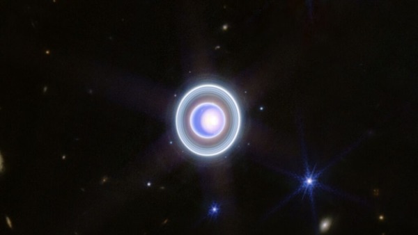 C'est le nombre de lunes en orbite autours de quelle planète ?