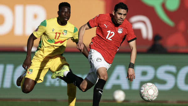 Laquelle de ces deux équipes se qualifie (3-1) pour les quarts de finale ?