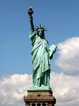 Dans quelle ville se trouve la Statue de la Liberté ?