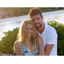 En 2012  Shakira est avec le joueur :