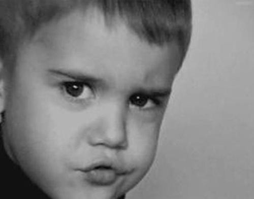 Justin Bieber'ın doğum saati kaçtır ?