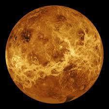 Quel surnom donne-t-on familièrement à la planète Vénus ?