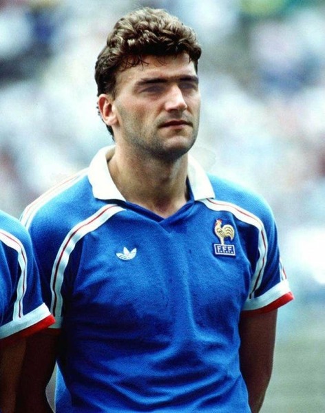 Qui est ce solide défenseur champion d'Europe en 1984 ?