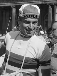 Cycliste belge mort à 90 ans le 17/12 et grand spécialiste des Classiques qui a remporté tout les monuments du cyclisme (ils ne sont que 3 dans ce cas) ?
