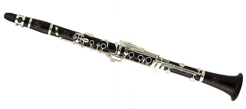 De quelle famille d'instruments fait partie la clarinette ?