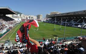 Comment s'appelle le terrain de rugby de Toulon ?