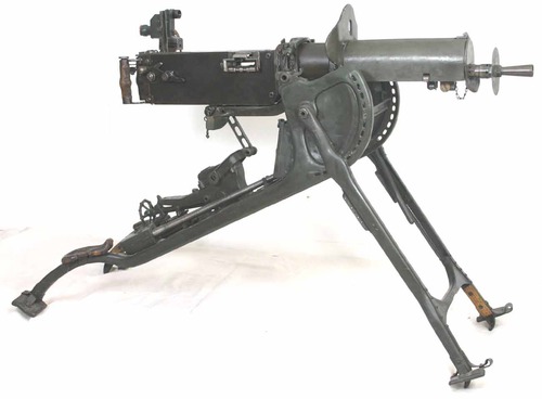 A qui les allemands ont-ils achetés le brevet de la mitrailleuse Maxim ?