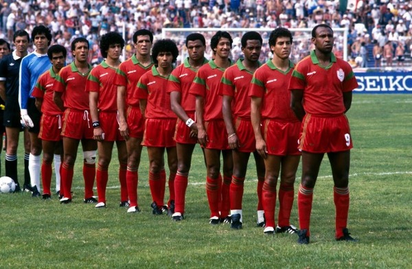Après avoir terminé premier de son groupe lors du Mondial 86, par qui le Maroc est-il éliminé en huitième de finale ?