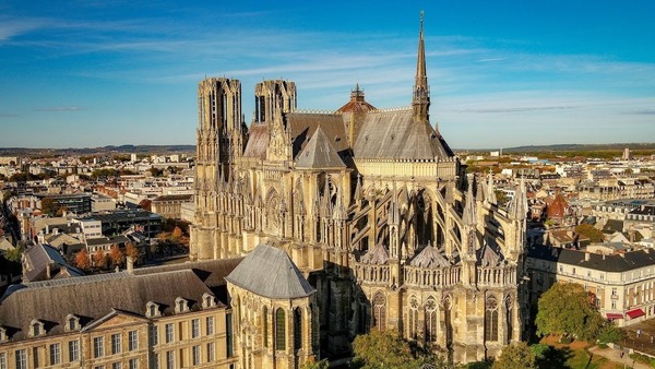Quel est le nom de cette cathédrale française ?