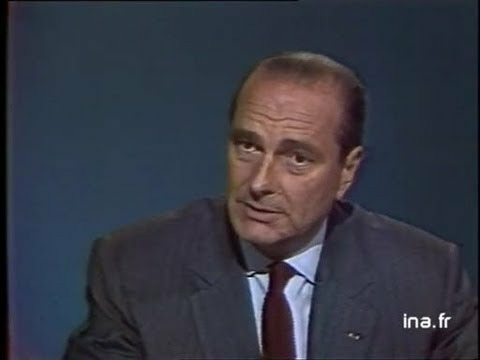 Le 27 octobre, qui Jacques Chirac affronte-t-il dans un débat télévisé resté célèbre ?
