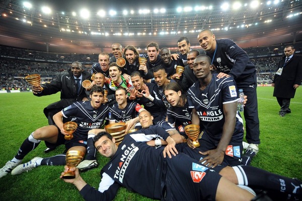 Lors de la finale de 2009, les Girondins de Bordeaux s'imposent contre un club de Ligue 2. Lequel ?