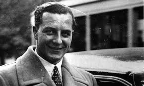 Comment se prénomme le fondateur de Bugatti ?