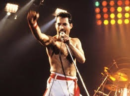 Quel âge avait Freddie Mercury quand le SIDA a eu raison de lui ?