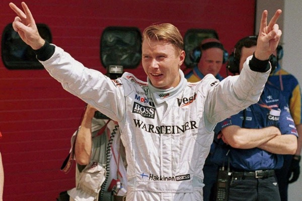 Cette même année, McLaren remporte ce qui est à ce jour son dernier titre de Champion du Monde des Constructeurs. Qui était le coéquipier de Mika Häkkinen ?