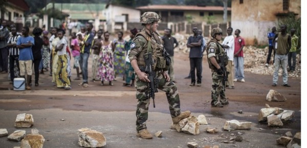 En Centrafrique, quel est le nom de l'opération française lancée en 2013 ?
