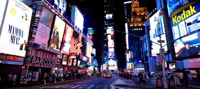 Comment s'appelle le quartier mythique de New-York où sont représentées toutes les plus grandes comédies musicales ?