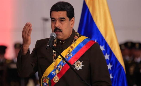 Lequel de ces hommes politiques a succédé à Hugo Chavez en tant que président du Venezuela ?