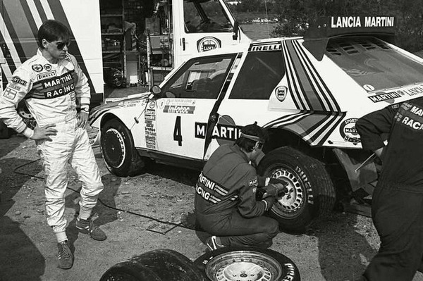 2 mai : le pilote automobile finlandais Henri Toivonen se tue en course lors du Rallye de :