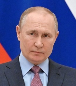 Vladimir Poutine, président ____ est vu comme un "dictateur" depuis février 2022