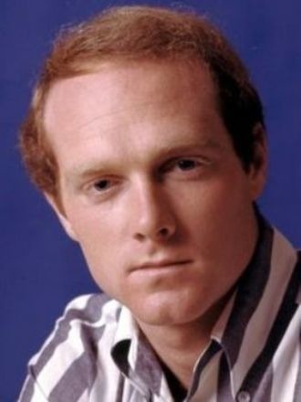 Depuis 1961, il est le chanteur des Beach Boys, groupe américain rival musical des Beatles et des Rolling Stones
