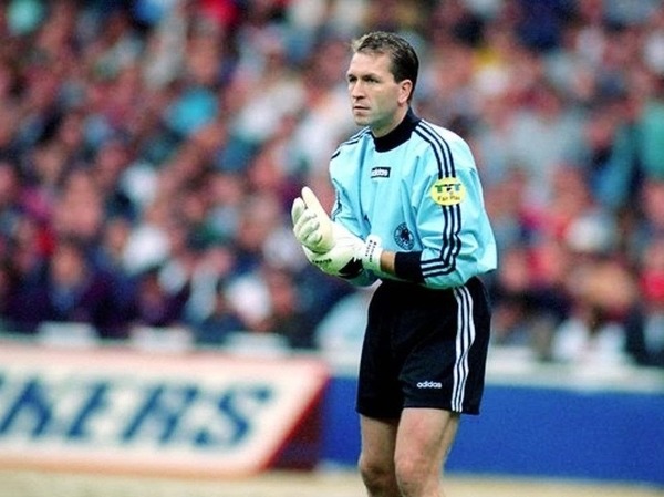 Gardien de but de la Mannschaft, dans quel club Andreas Köpke évoluait-il lors de ce Mondial ?