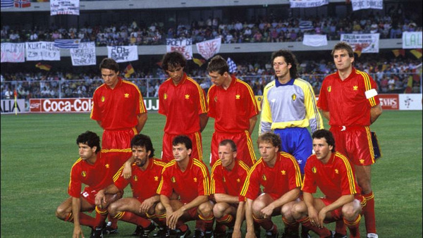 Lors du Mondial italien de 1990, qui n'accompagne pas les belges dans leur groupe de poules ?
