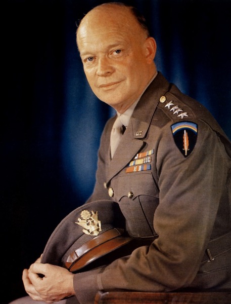 De quelle nationalité est le général Dwight David Eisenhower ?