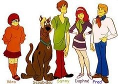 Prénom de celle qui est la plus intelligente du groupe de Scooby-Doo, ici à gauche ?