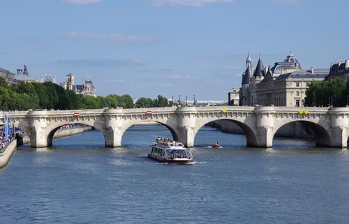 Quel est ce pont parisien ?