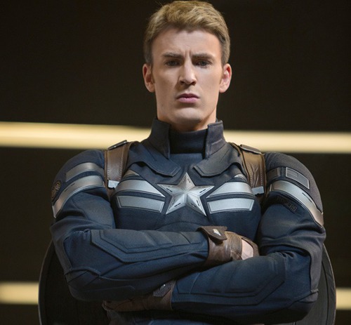 Qui joue le rôle de Captain America ?