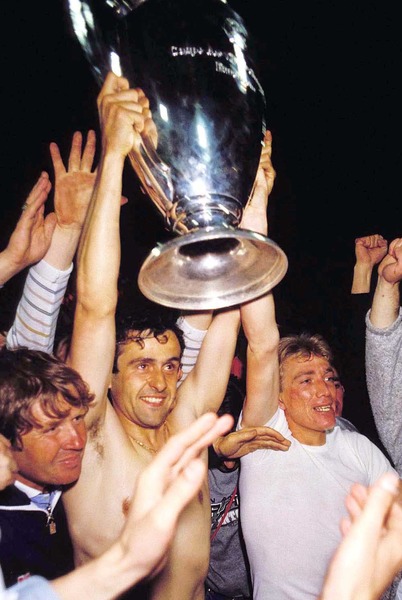 En 1985, contre quelle équipe la Juventus remporte-t-elle la finale ?