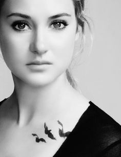 Quel est le nom de l'actrice qui a le rôle de Tris ?