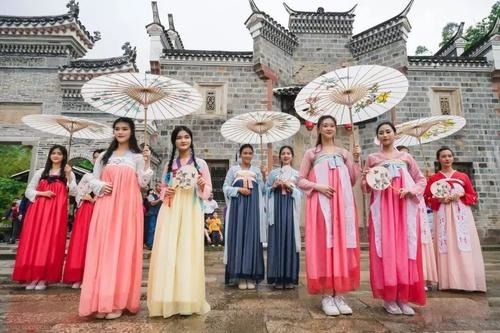 Le Hanfu est un costume traditionnel de quel pays ?