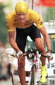 Bjarne Riis 32 ans a remporté le Tour de France en...