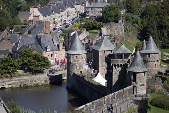Quel est ce château de Bretagne ?