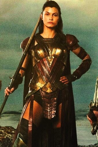 Menalippe dans les films "Wonder Woman", Lisa Loven Kongsli vient de quel pays ?