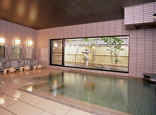 Comment s’appellent les bains au Japon ?