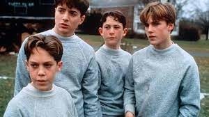 Ces 4 jeunes sont dans un pénitencier pour mineurs après avoir causé la mort d'une dame involontairement (avec Brad Pitt, De Niro et Dusti Hofmann) ?