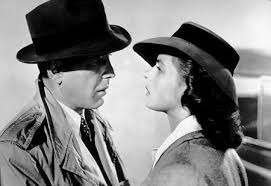 Quelle célèbre actrice joue dans le film "Casablanca" de 1942 ?