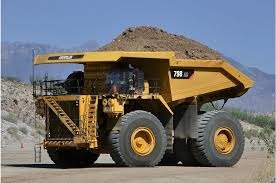 Ces camions géants, utilisés dans les carrières et les mines à ciel ouvert, peuvent embarquer jusqu'à 360 tonnes de matériaux !