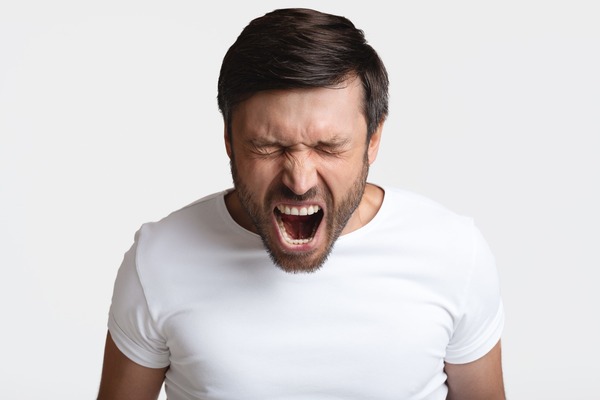 Une personne qui s'énerve rapidement est prise d'un coup de.....
