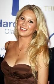 Anna Kournikova es una tenista y modelo...