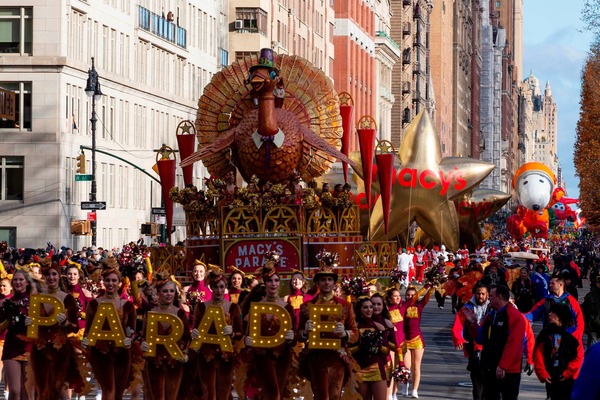 When is celebrated the macys parade ?