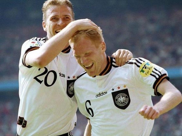 Qui l'Allemagne élimine-t-elle 2-1 avec un but de Matthias Sammer ?