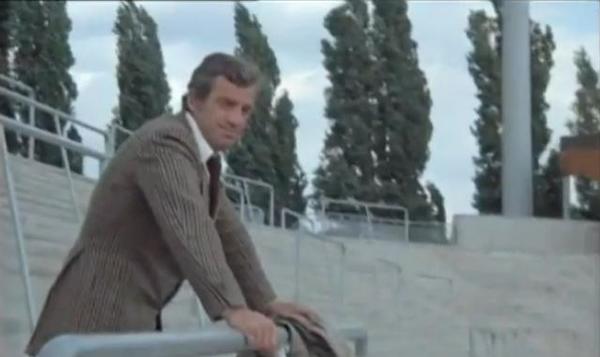 Le stade Grimonprez-Jooris apparaît dans le film "Le Corps de mon ennemi" (1976). Quel nom y porte-t-il ?
