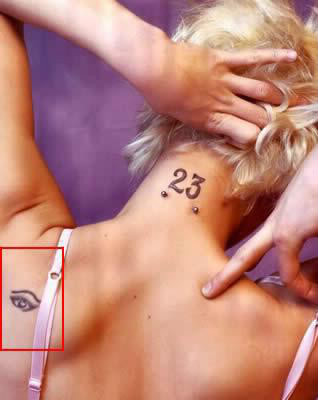 Quelle est la star qui porte ce tatouage ?