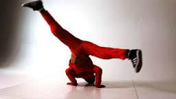 Où et en quelle année le breakdance a-t-il été inventé ?