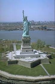 Dans quelle ville se trouve la Statue de la Liberté ?