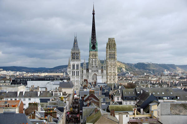 Quel est le surnom de Rouen ?