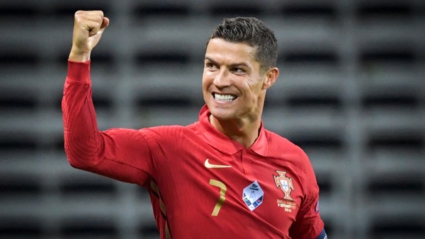 Le footballeur Cristiano Ronaldo a débuté sa carrière pro au Sporting Clube de Portugal.